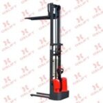 Фото 39 - Самоходный Штабелер AX-2510 OXLIFT 2,5 м 1000 кг.