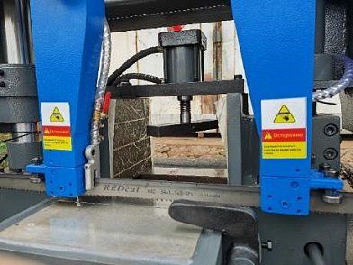 Фото 70 - MetalTec MBS 330/50 CH ленточнопильный станок для резки металла под углом 90°.