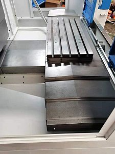 Фото 42 - MetalTec TOPMILL 850S 4-х осевой вертикальный обрабатывающий центр с ЧПУ.