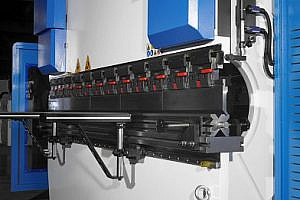 Фото 36 - MetalTec HBM 125/2500C Листогибочные гидравлические прессы с ЧПУ контроллером TP10S.