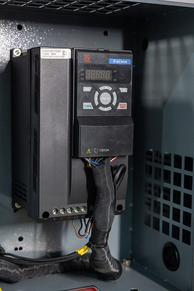 Фото 16 - Винтовой компрессор IC 7,5/8 C VSD IP23.